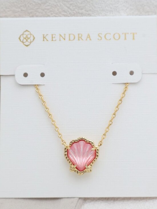 Kendra Scott Jewelry - Kendra Scott Brynne Gold Shell Necklace Gold NEW